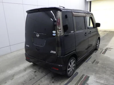 NISSAN ROOX