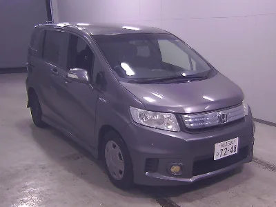 HONDA FREED SPIKE