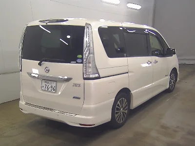 NISSAN SERENA