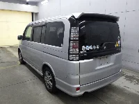 Цена авто Honda Stepwgn с аукционов Японии, номер кузова RF7, пробег 154 000, оценка 6