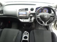 Цена авто Honda Stream с аукционов Японии, номер кузова RN8, пробег 177 000, оценка 2