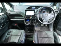 Цена авто Toyota Voxy с аукционов Японии, номер кузова ZRR85W, пробег 58 000, оценка 2