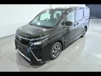 Цена авто Toyota Voxy с аукционов Японии, номер кузова ZRR85W, пробег 58 000, оценка 2