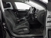 Цена авто Volkswagen Golf с аукционов Японии, номер кузова 1KCAX, пробег 76 000, оценка 2