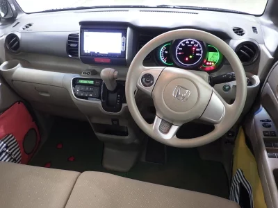HONDA N BOX