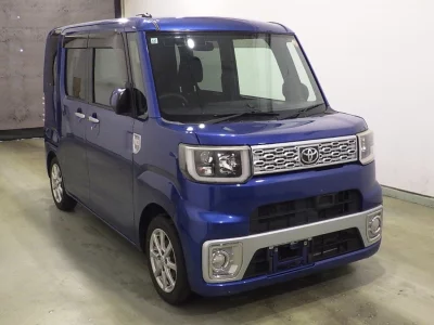 TOYOTA PIXIS MEGA