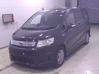 HONDA FREED SPIKE