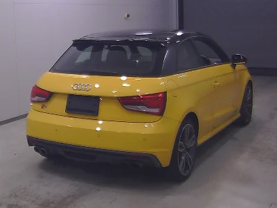 AUDI S1