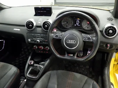 AUDI S1