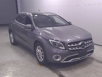 MERCEDES BENZ GLA