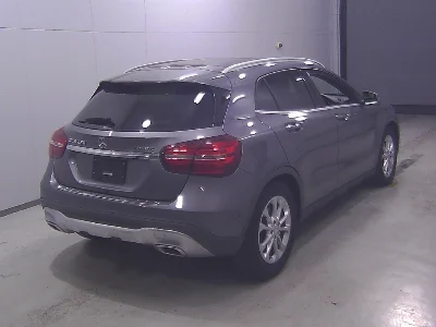 MERCEDES BENZ GLA