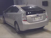 Цена авто Toyota Prius с аукционов Японии, номер кузова ZVW30, пробег 73 000, оценка 6