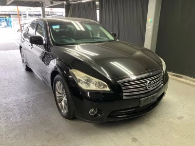 NISSAN FUGA