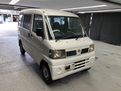 NISSAN CLIPPER VAN