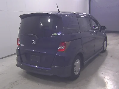 HONDA FREED SPIKE