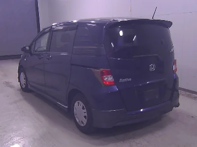 HONDA FREED SPIKE