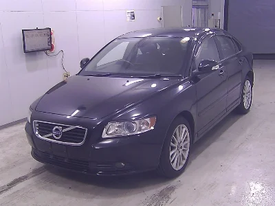 VOLVO S40