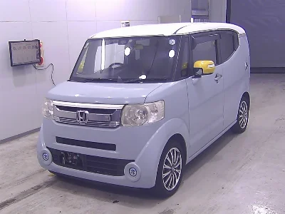 HONDA N BOX SLASH
