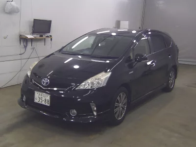 TOYOTA PRIUS ALPHA