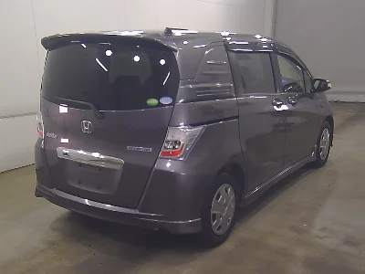 HONDA FREED SPIKE
