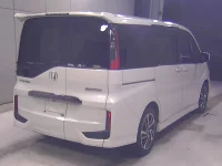 Цена авто Honda Stepwgn с аукционов Японии, номер кузова RP3, пробег 35 000, оценка 3