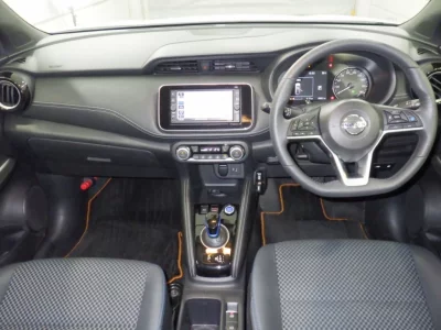 NISSAN KICKS