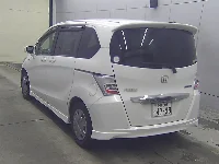 Цена авто Honda Freed с аукционов Японии, номер кузова GP3, пробег 73 000, оценка 8