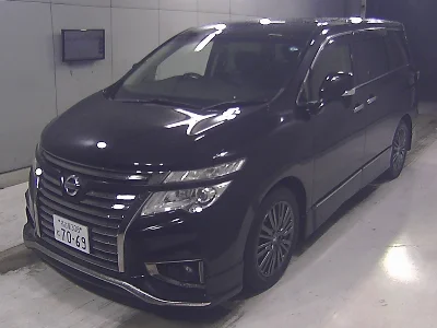 NISSAN ELGRAND
