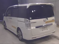 Цена авто Honda Stepwgn с аукционов Японии, номер кузова RK5, пробег 120 000, оценка 2