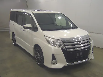 TOYOTA NOAH