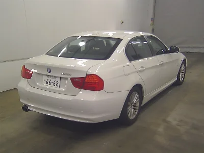 BMW 3 SERIES
