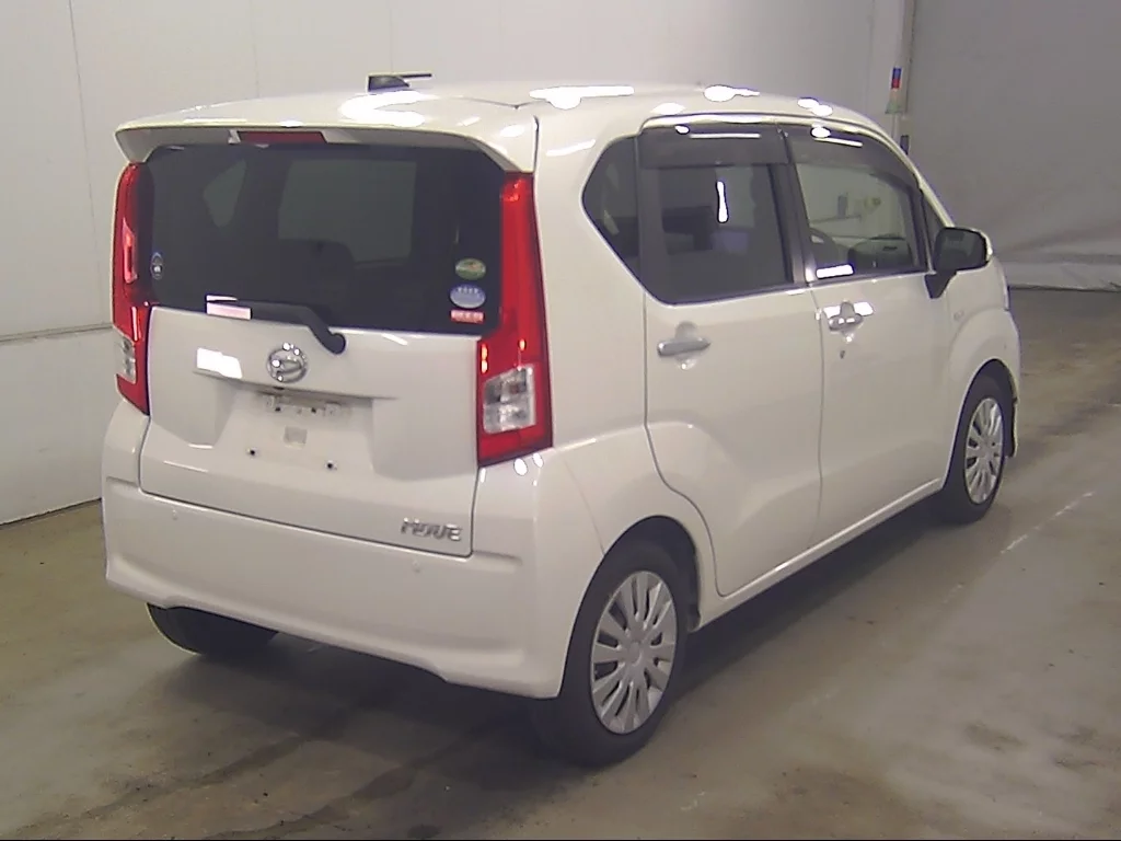 Daihatsu Move  с аукциона в Японии