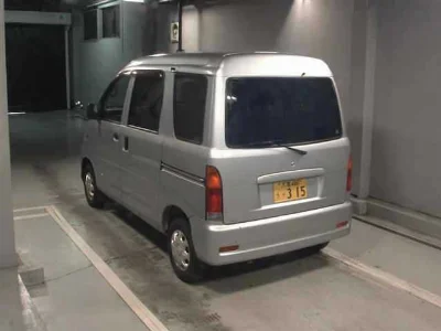 DAIHATSU HIJET VAN