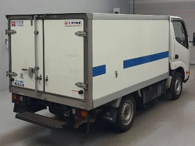 TOYOTA DYNA