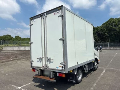 TOYOTA DYNA