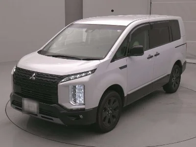 MITSUBISHI DELICA D5