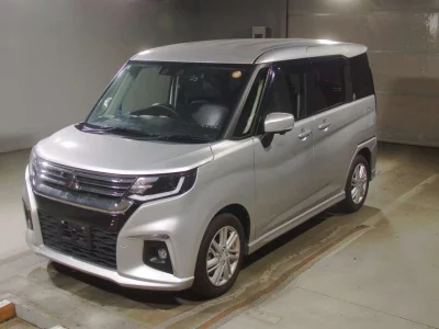 MITSUBISHI DELICA D2