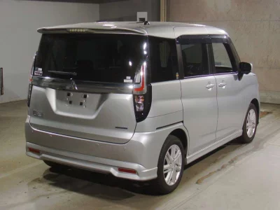 MITSUBISHI DELICA D2