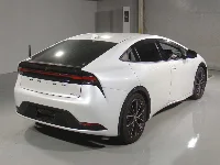 Цена авто Toyota Prius с аукционов Японии, номер кузова MXWH60, пробег 12 000, оценка 3