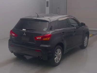 MITSUBISHI RVR