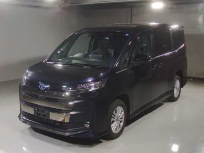TOYOTA NOAH
