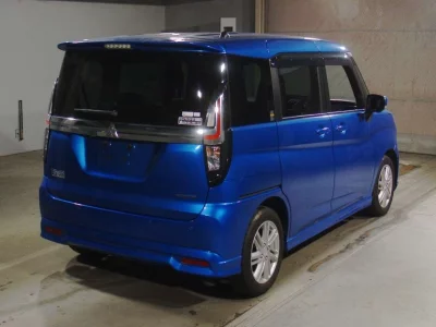 MITSUBISHI DELICA D2
