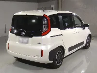 Цена авто Toyota Sienta с аукционов Японии, номер кузова MXPL10G, пробег 13 000, оценка 1