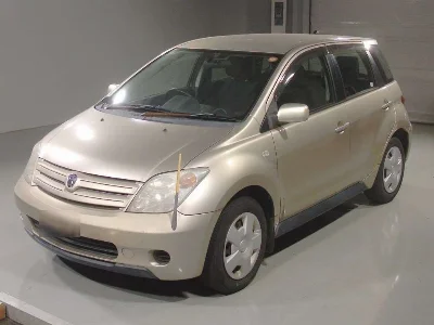 TOYOTA IST