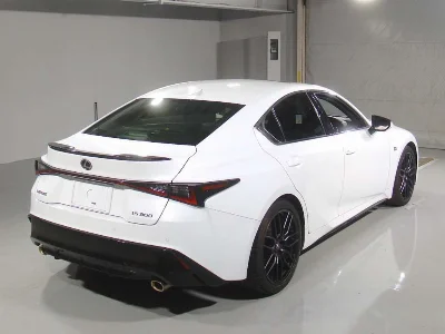 LEXUS IS