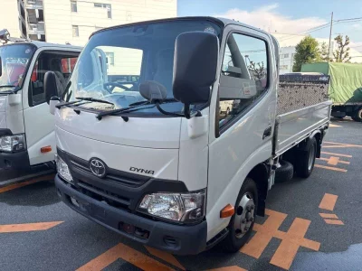 TOYOTA DYNA