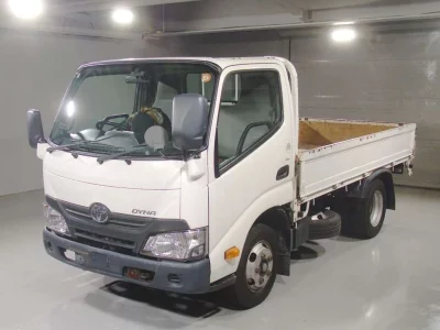 TOYOTA DYNA