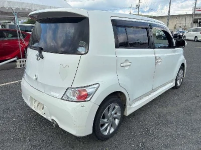 TOYOTA BB