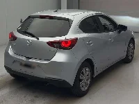 Цена авто Mazda Mazda2 с аукционов Японии, номер кузова DJLFS, пробег 123 000, оценка 2