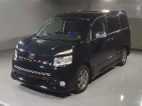 Цена авто Toyota Voxy с аукционов Японии, номер кузова ZRR70W, пробег 210 000, оценка 7